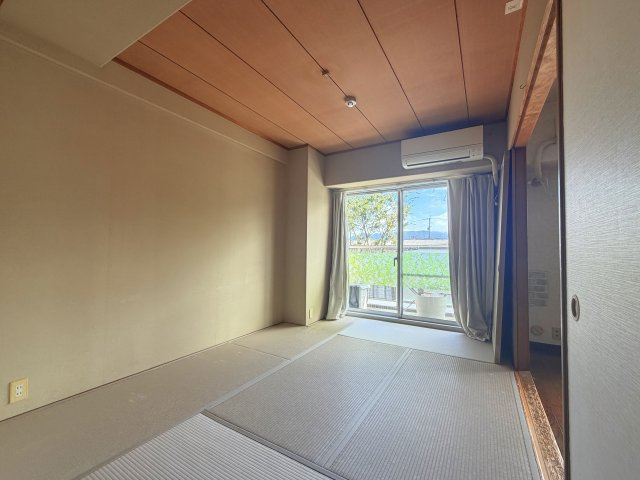 ルモン・クレール北鈴蘭台の和室
