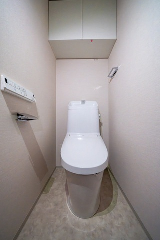 ＡＩＦＬＡＴ吉塚駅前の内装|元付掲載の別室参考写真です。色・間取りの反転等は現況を優先してください。
