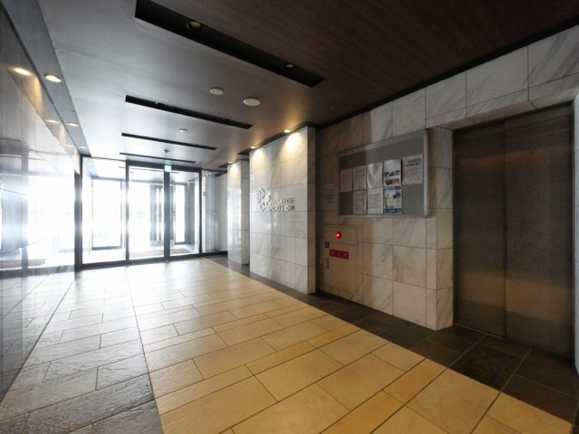 大阪市天王寺区空堀町の賃貸マンションのロビー