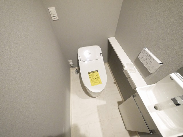 ＳｈａＭａｉｓｏｎ　Ｐｒｅｍｉｅｒ　ＣＹＰＲＥＳＳのトイレ|落ち着いたトイレです