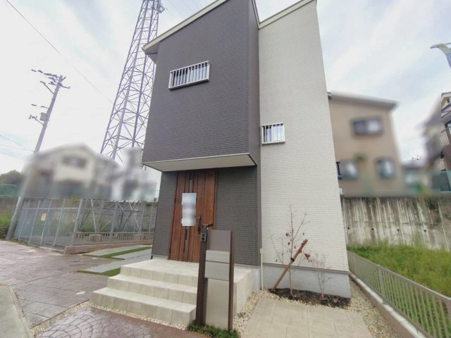 オール電化◆並列駐車２台可＆小屋裏収納付３ＬＤＫ◆周辺環境充実◆大津市石山寺４丁目ニュータウン３期