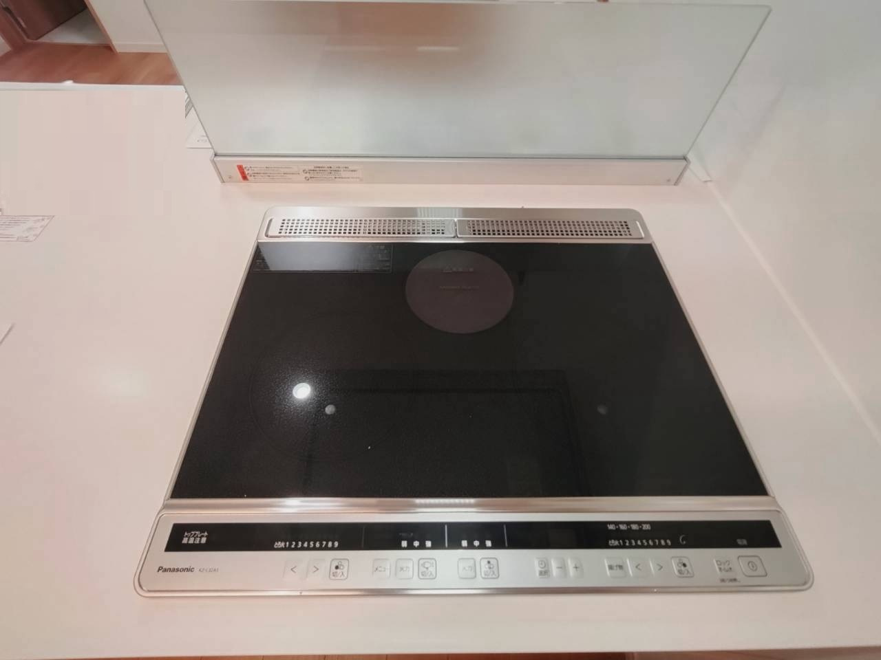 ◆オール電化住宅◆並列駐車２台可能＆小屋裏収納付き３ＬＤＫ◆周辺環境充実◆大津市石山寺４丁目のキッチン|ＩＨクッキングヒーター