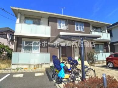 千葉市花見川区幕張町３丁目のアパートの外観
