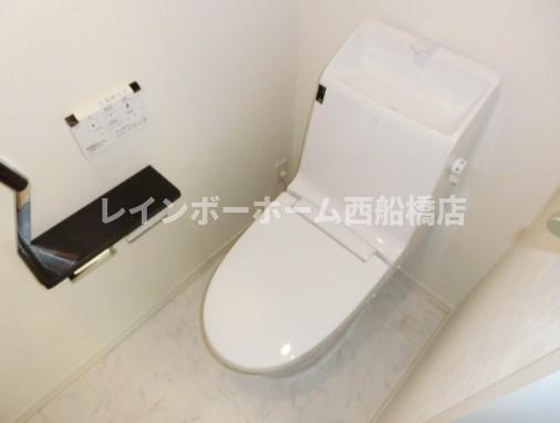 千葉市花見川区幕張町３丁目のアパートのトイレ