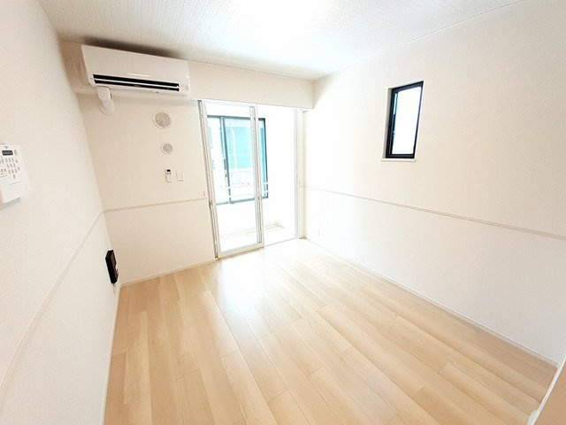 フレイム（ｆｌａｍｅ）の居間・リビング