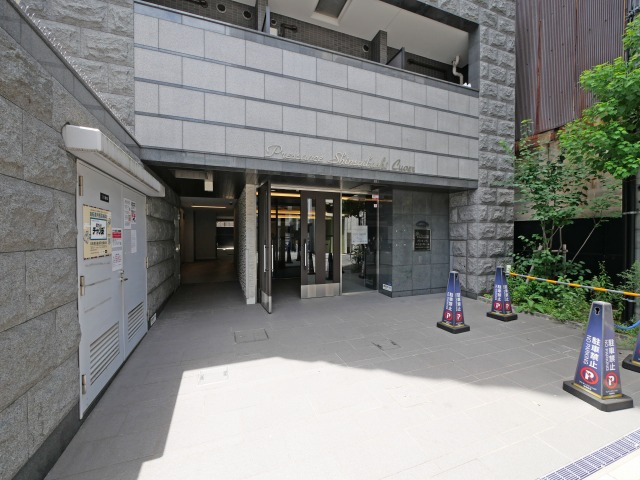プレサンス心斎橋クオーレのエントランス