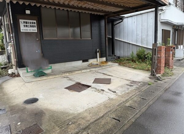 一宮市中町　戸建賃貸の駐車場