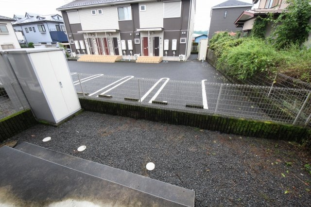 フェリジータ　Ⅲの庭|専用庭に物置がございます