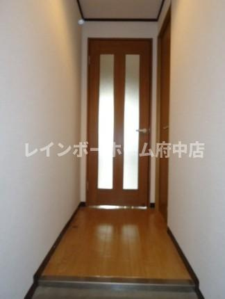 ローヤル国立マンションの玄関