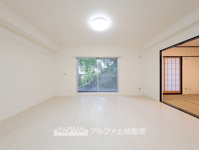 ライオンズマンション多摩動物公園の外観|【Exterior】
◆外観◆京王線・多摩モノレール「多摩動物公園」駅徒歩5分。2路線を利用でき、通勤や通学にも便利な立地のマンションです。