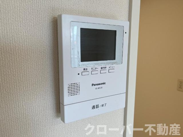 サンパレス東山崎のセキュリティ|カメラ付インターホン