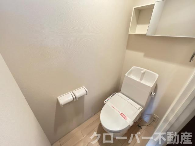 サンパレス東山崎のトイレ|シャワー付トイレ