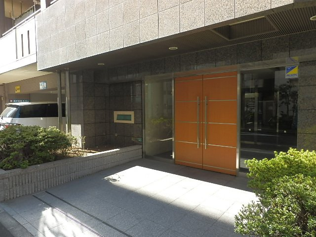 日神デュオステージ池袋のエントランス|建物の内部です