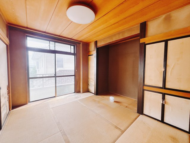 【中古戸建】前橋市文京町2丁目の和室|■和室｜来客時には宿泊スペースとしても活躍します。畳はご入居直前に入れさせていただきます( ＾＾ )