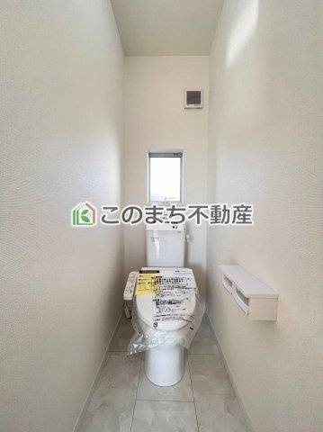 ハートフルタウン小山市駅東通り1丁目388番のトイレ|同社施工物件の写真です。※建具やフローリング、その他仕様が違う場合がございます。