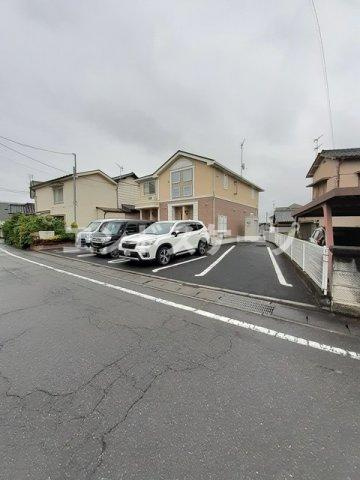 ブリーゼ大門の駐車場|高崎、前橋のお部屋探しはエンドスケープまで！お客様の理想お聞かせ下さい♪