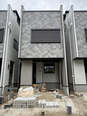 横浜１丁目　新築戸建　３棟