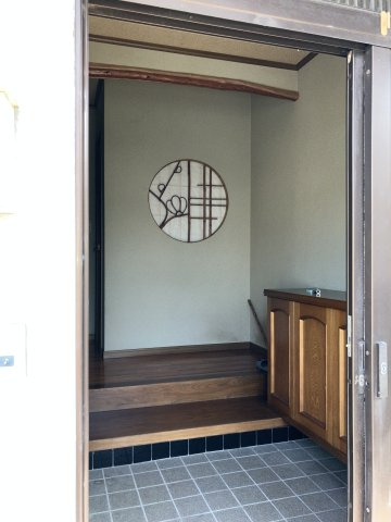 中古戸建　磐田市見付の玄関