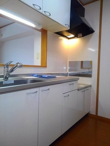 クレセント中ノ坪　　 刈谷市近郊の賃貸はクラスホーム刈谷店のキッチン|使いやすいキッチンです