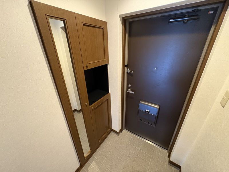 ルミエール青葉の玄関