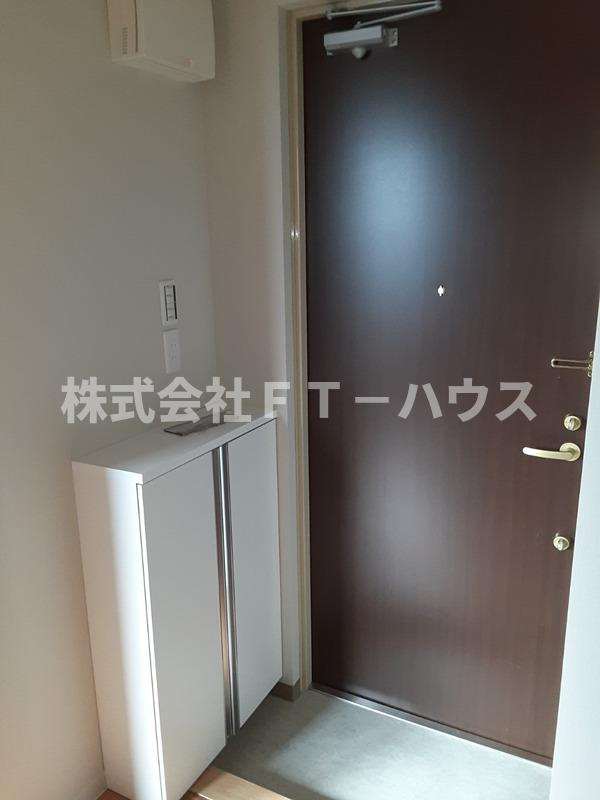 福栄ビル の玄関