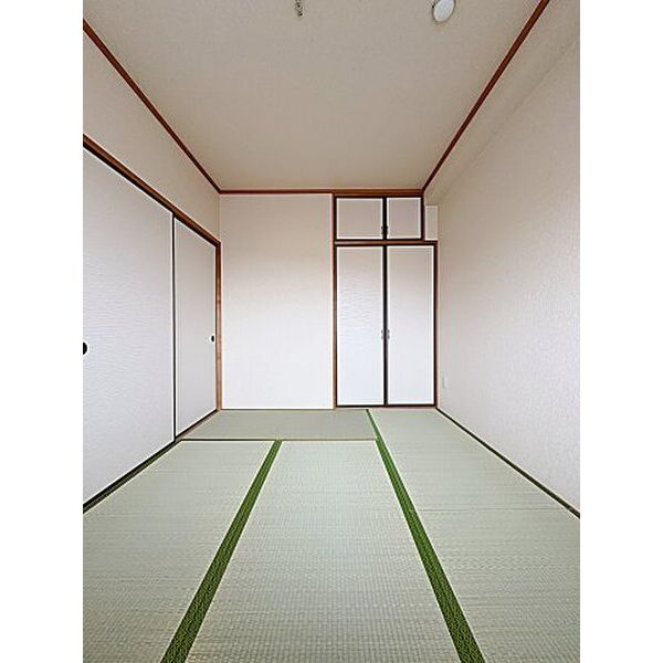 第１コーポ小菅の和室