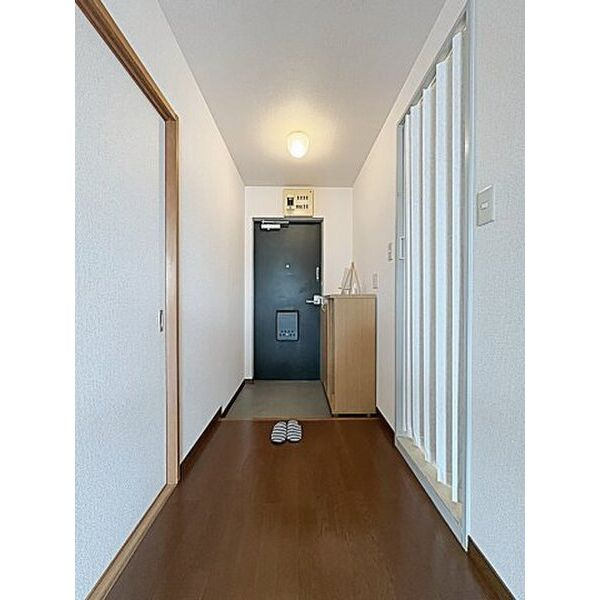 第１コーポ小菅の玄関