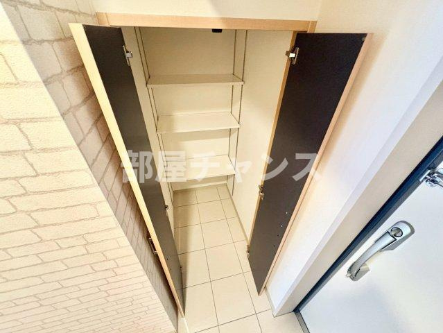 名古屋市東区泉３丁目の賃貸マンションの収納