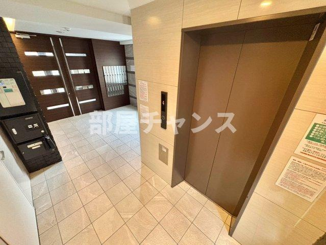 名古屋市東区泉３丁目の賃貸マンションのロビー