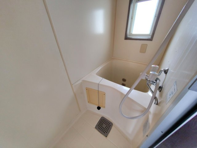 学のまどいＢ棟の浴室