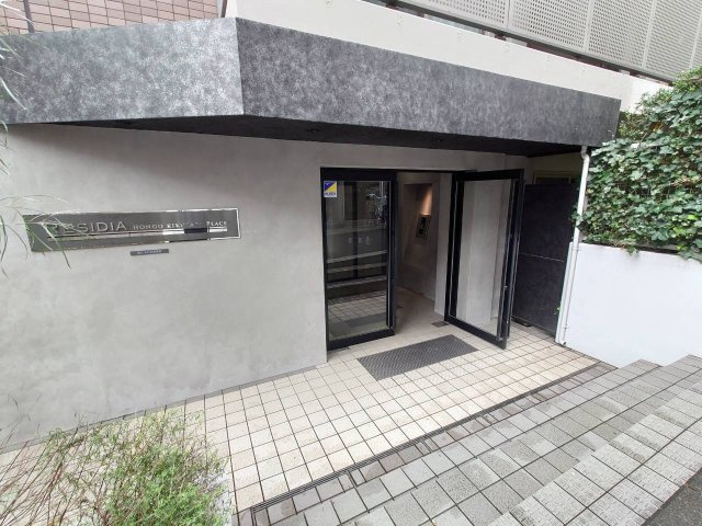 【エントランス】