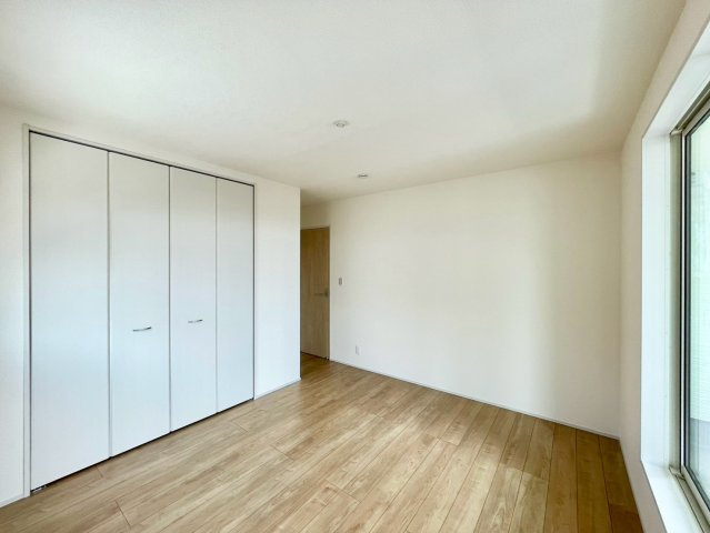 町坪新築戸建ての洋室