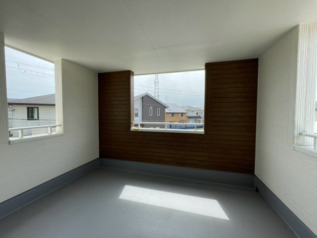 町坪新築戸建てのバルコニー|こちらインナーバルコニーとなっております！
