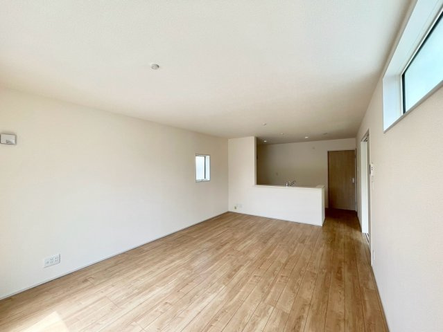 町坪新築戸建ての居間・リビング