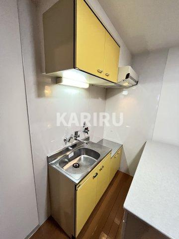 ベルダーIII番館のキッチン|同物件別部屋の写真です
