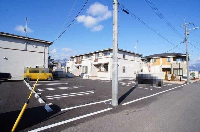 アクアサイドⅡの駐車場|高崎、前橋のお部屋探しはエンドスケープまで！お客様の理想お聞かせ下さい♪