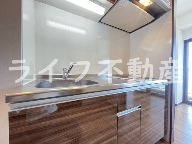 プリエール高井田のキッチン|きれいなキッチンです