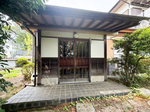 青梅市塩船　古民家風の戸建の外観