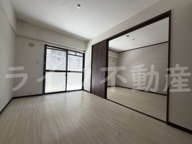 トリプルステーション菱屋西の居間・リビング