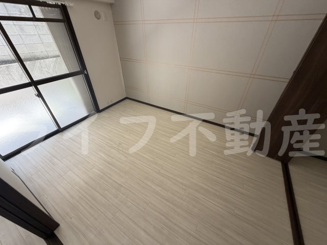 トリプルステーション菱屋西の居間・リビング