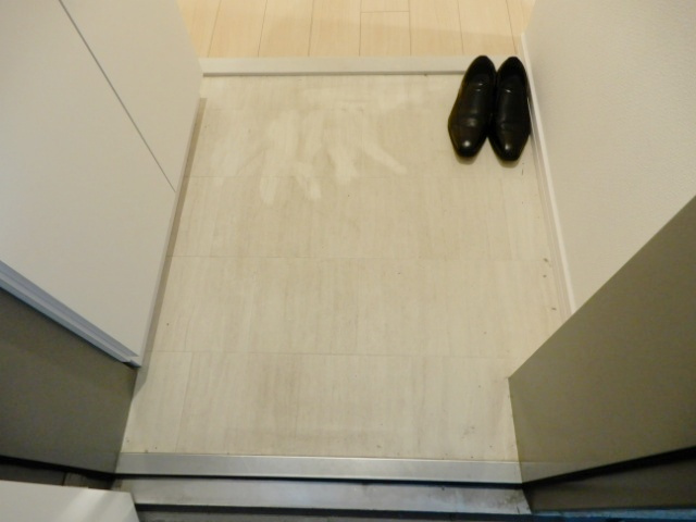 Ｃｈｅｍｉｎ　Ｖｅｒｔの玄関