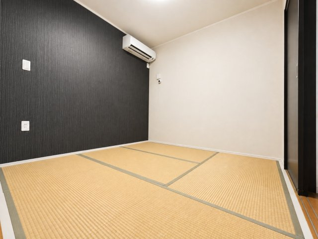 江戸川区東葛西４丁目 中古戸建の和室|リビング隣の和室 4.5帖