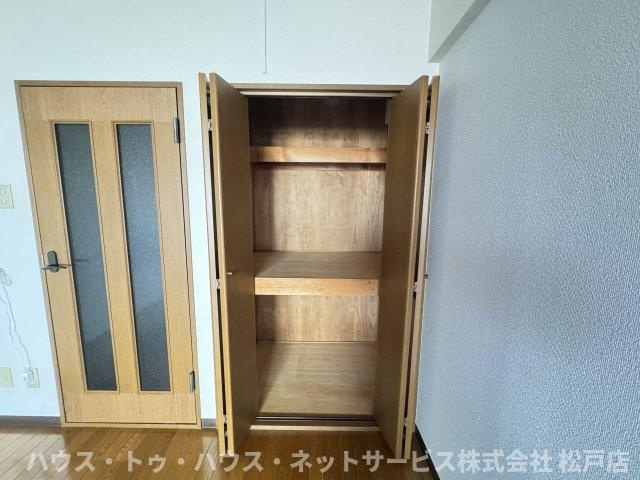 新松戸ＣＳビルの収納