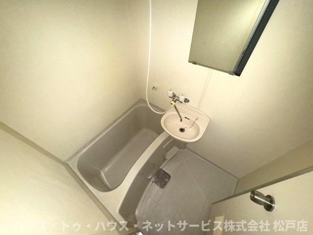 新松戸ＣＳビルの浴室