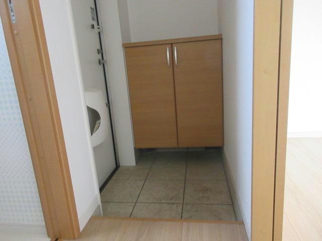 大忠ハイツの玄関