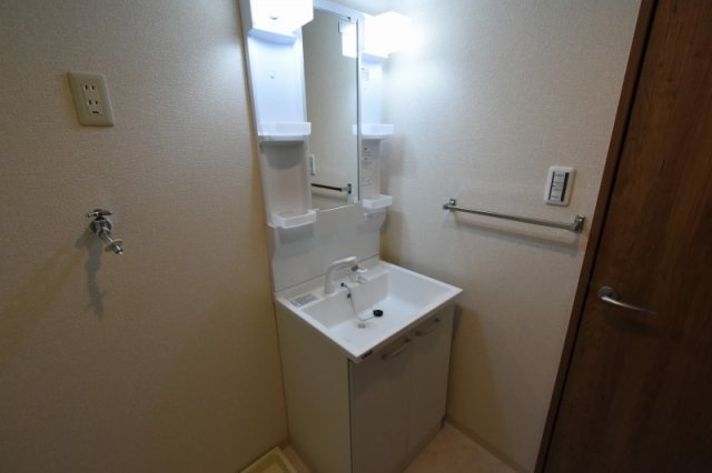 独立洗面化粧台付き☆