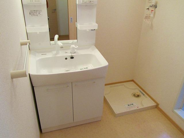 アッド　コンフォート２の洗面所|忙しい朝には欠かせない洗面所です