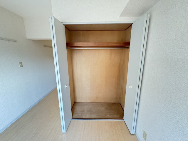 昭島コートエレガンスＤ棟の収納