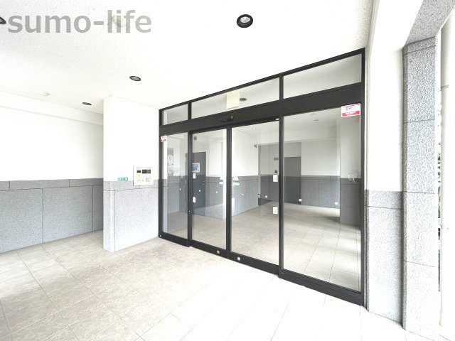 伊丹中央マンションのエントランス