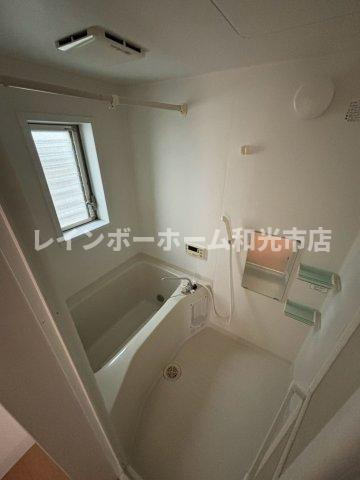 朝霞市三原１丁目のアパートの浴室